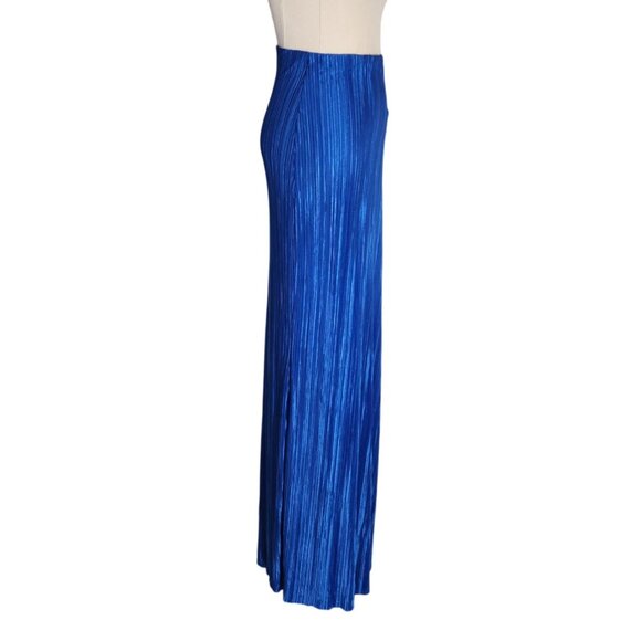 PrettyLittleThing Plus Blue High Waisted Plisse Maxi Skirt UK Size 20 US 16 - Picture 2 of 14
